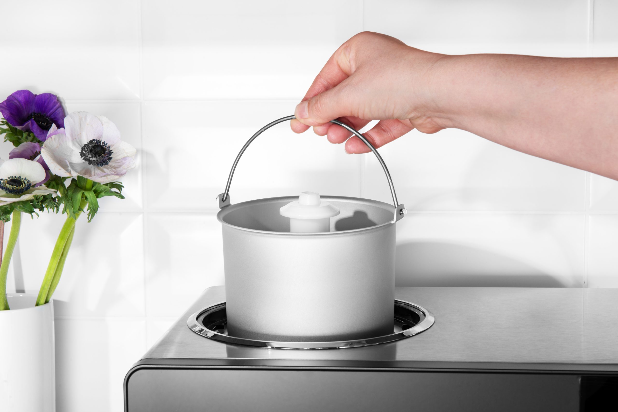 <a href="https://housewares100.co.uk/voting-details/?entryid=98" target="_blank">62900 Design Ice Cream Maker Advanced Control (1.5L), Gastroback</a>