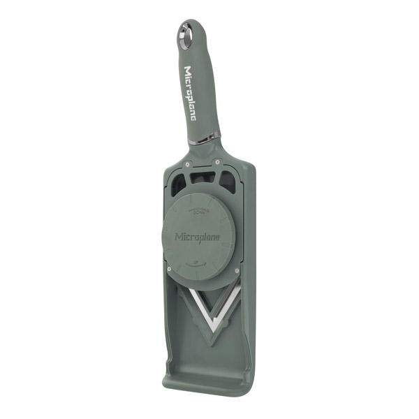 <a href="https://housewares100.co.uk/voting-details/?entryid=624" target="_blank">Adjustable V Slicer PureCut, Microplane</a>